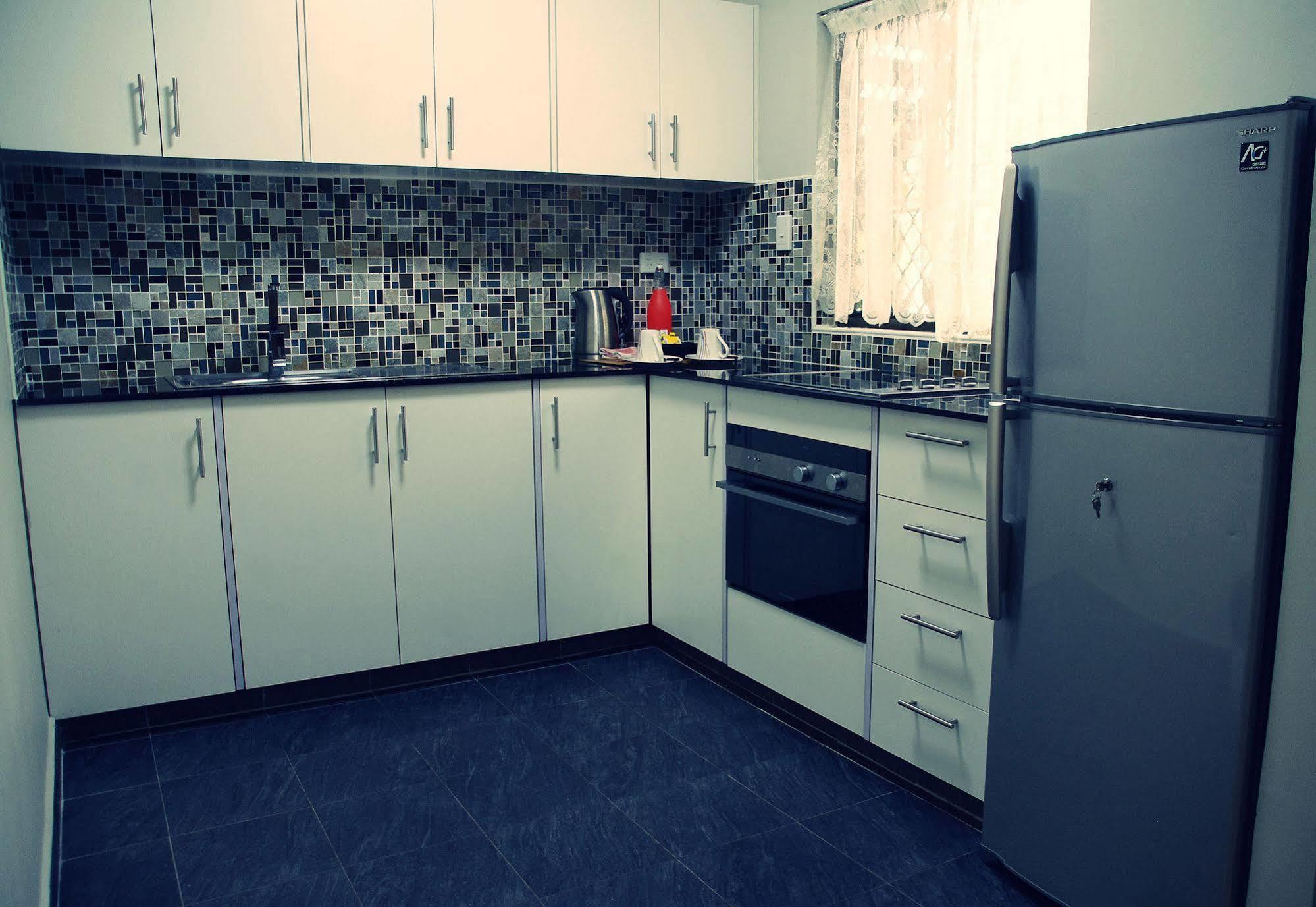 Citi Serviced Apartments And Motel - Korobosea Boroko Buitenkant foto